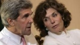 Kórházba szállították az amerikai külügyminiszter feleségét