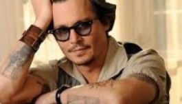 Johnny Depp saját tetovált bőrével tapétáztatna