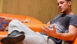 A Valami Amerika színésze pénzért kapta diplomáit