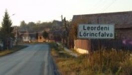 Székelykaput avatnak Székelyföld nyárádmenti bejáratánál