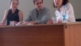 Snowden nagyon sovány, de jó a frizurája (VIDEÓ)