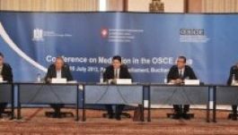 EBESZ-képviselőkkel egyeztetett Borbély László Bukarestben