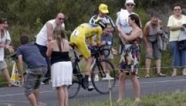 Tour: Froome nyerte a hegyi időfutamot, nőtt az előnye