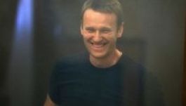 Szabadlábra helyezték Alekszej Navalnijt, Putyin legfőbb kritikusát