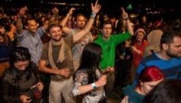 Félsziget: több mint 30 ezren az első két napon