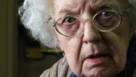 Időseknek gyártanak okos szemüveget a Nobel-díjasok