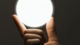 Egy percre sikerült megállítani a fényt