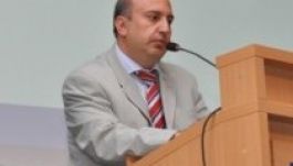 Őrizetbe vették a csúszópénz elfogadásával gyanúsított rektort