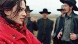 Szabadtéri filmvásznon a Transylvania az Erzsébet-parkban