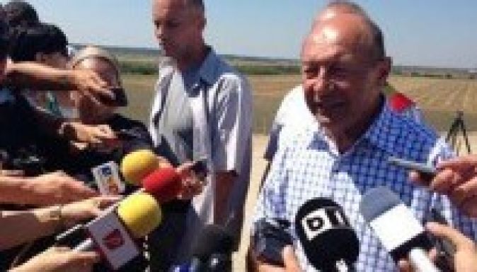 „A rossz kormányzás miatt késik az autópálya-építés”