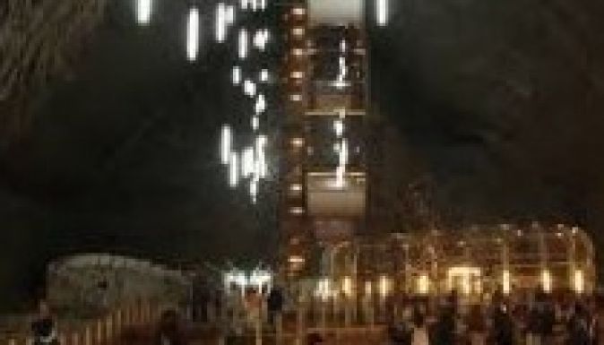 Országos premier Tordán: filmvetítés a sóbányában