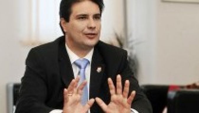 Mesterházy Orbánon kéri számon Băsescu kirohanását