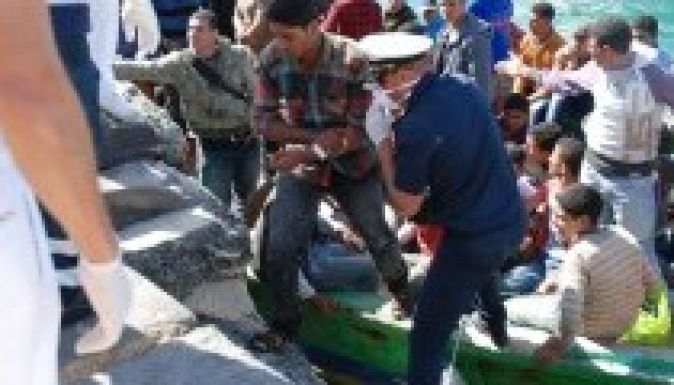 Lampedusa megtelt, Szicíliába érkeznek az illegális bevándorlók