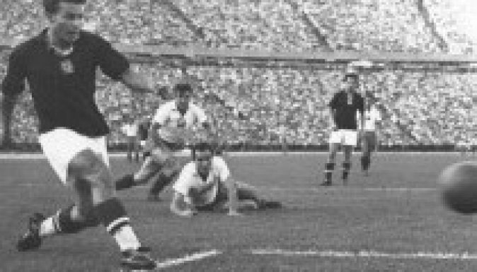 Drukkerszelídítő, fair-play támogató futballkiállítás nyílik