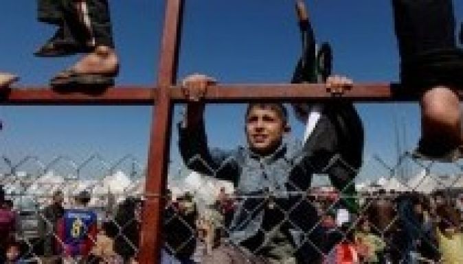 Újabb menekülthullámot indított a szíriai erőszak