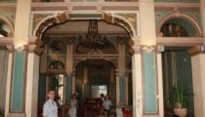 Ismét örömtanya lett a régi New York szálló