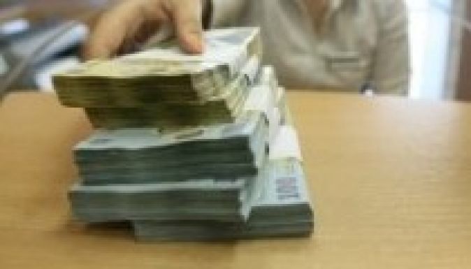 Hétszázezer romániai képtelen törleszteni a banki hitelét