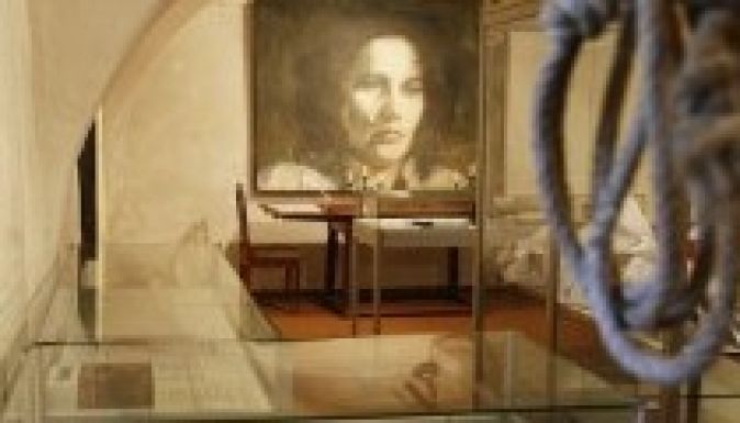 Fényemlékművet kap Európa utolsóként kivégzett boszorkánya