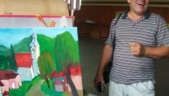 Mezőmadaras: már nem szenzáció a kapu előtt festegetés