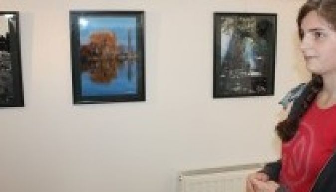 Vásárhelyi fotók, erdélyi címerek a Forgatagon