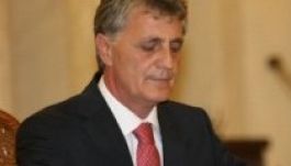 Hülyét csinált magából Mircea Dușa védelmi miniszter