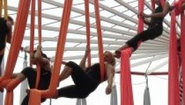 Világrekordot döntöttek a magyar selyemakrobaták