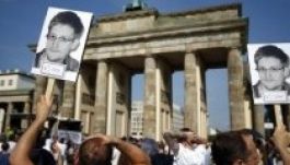 Snowden ismeretlen helyre távozott a moszkvai repülőtérről