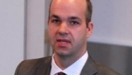 Több német közgazdász elengedné a görögök adósságát