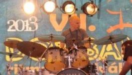 Jimmy Keegan dobolt a csíkszeredai Mikó-várban (GALÉRIA)