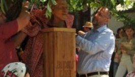 Szobrot avattak Magyarfaluban Budău Lina emlékére