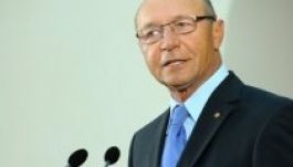 Băsescu ismét támadta Pontát a CFR Marfă ügyében