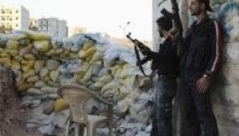 Elfoglaltak egy repülőteret a török határnál a szíriai felkelők