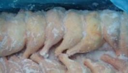 Kevesebb mint öt lejért licitált csirkecombot az aradi adóhatóság