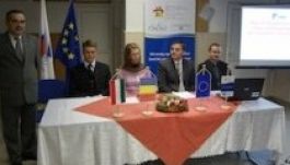 Magyar-román kereskedelmi központ épült Csengersimánál