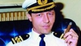 Reggel 6-ig biflázott Băsescu – újra hajóskapitány lesz?