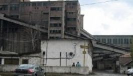 Ötszáz bányászt bocsátanak el