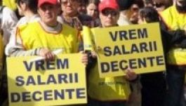 Emelné jövőre a közalkalmazottak bérét a kormány