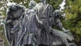 Esztergom többre tartja „saját” Tisza szobrát a Kossuth szobornál