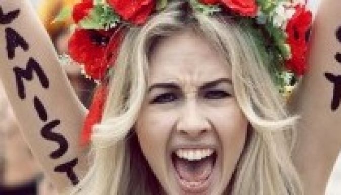 Elmenekült Ukrajnából a Femen három alapító tagja