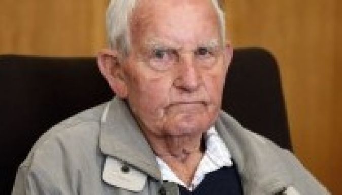 Bíróság elé állítottak egy volt SS-tagot Németországban