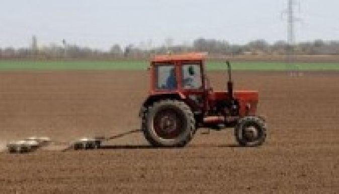 Korlátozná a külföldiek földvásárlási jogát a mezőgazdasági tárca