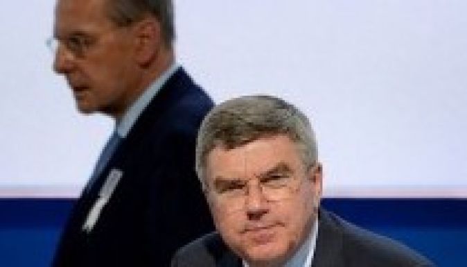 Thomas Bach váltja Jacques Rogge-t a NOB elnöki székében