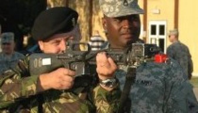 Lézeres rendszert kapott az USA-tól a szerb hadsereg