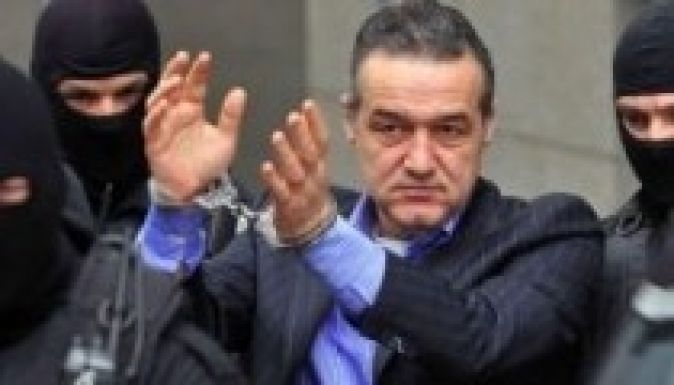 Kegyelmi kérvényt nyújtott be az államfőhöz Gigi Becali