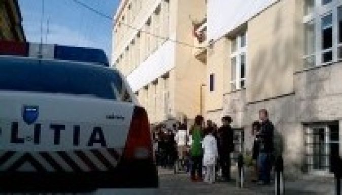 Fenyegetésekkel és változásokkal indult az új tanév