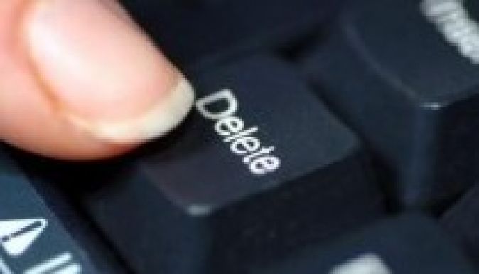 Snowden-effektus: menekülnek a Facebookról a felhasználók