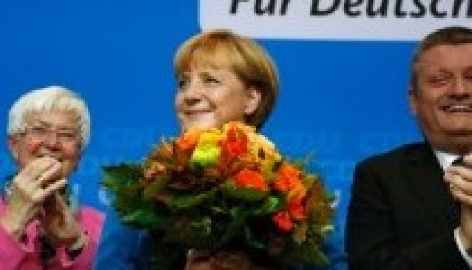 Kis híján abszolút többséget szereztek Merkelék