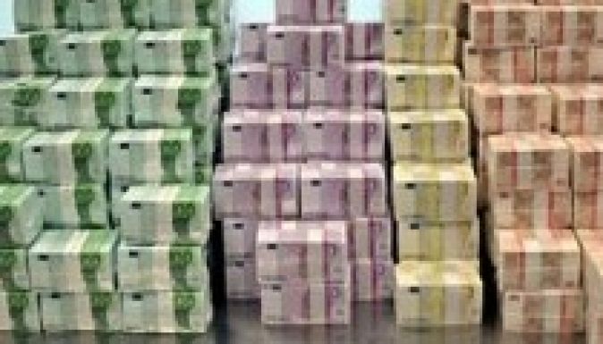 Nem befektetjük, hanem feléljük a külföldi hiteleket