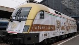 Megtelt magyar szurkolókkal az Aranycsapat-vonat