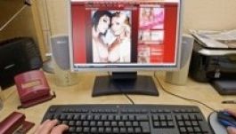 Több ezerszer töltöttek le pornót az angol parlamentben